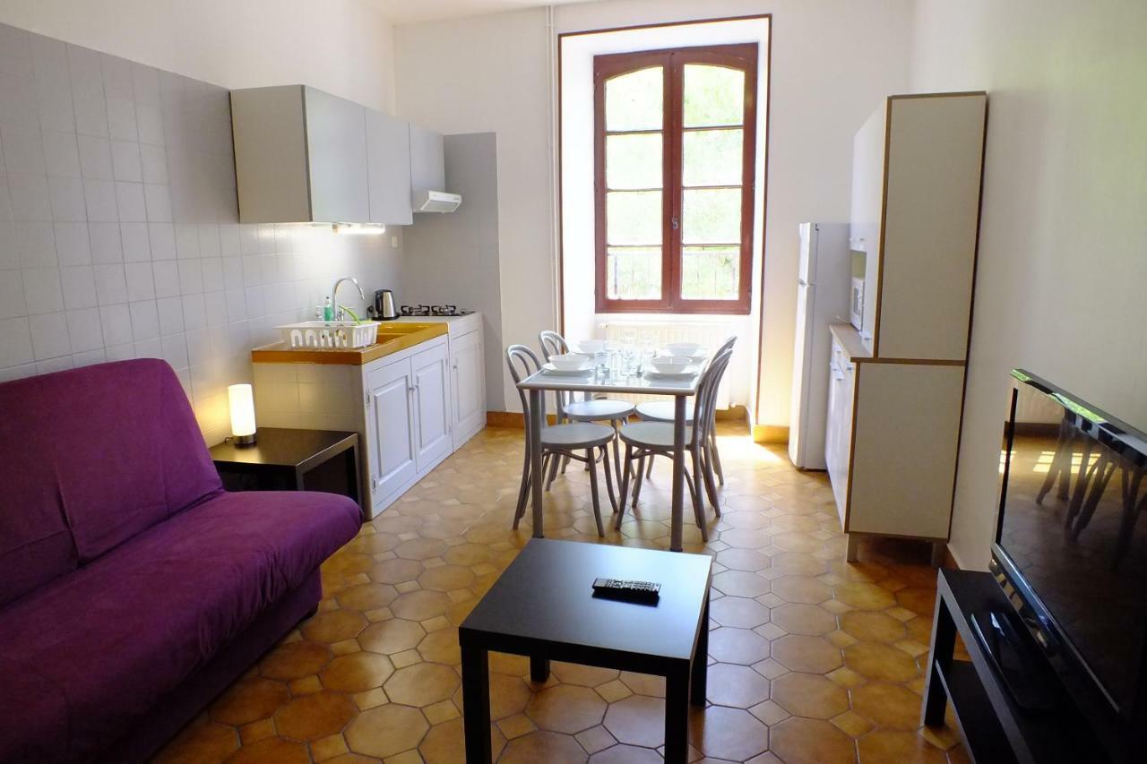 Appartements Coeur De Village Saint-Jean-du-Bruel Ngoại thất bức ảnh