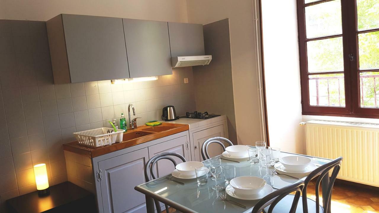 Appartements Coeur De Village Saint-Jean-du-Bruel Ngoại thất bức ảnh