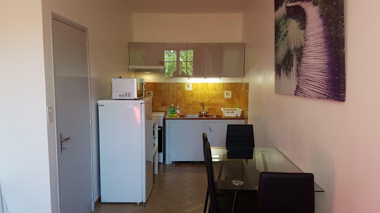 Appartements Coeur De Village Saint-Jean-du-Bruel Ngoại thất bức ảnh