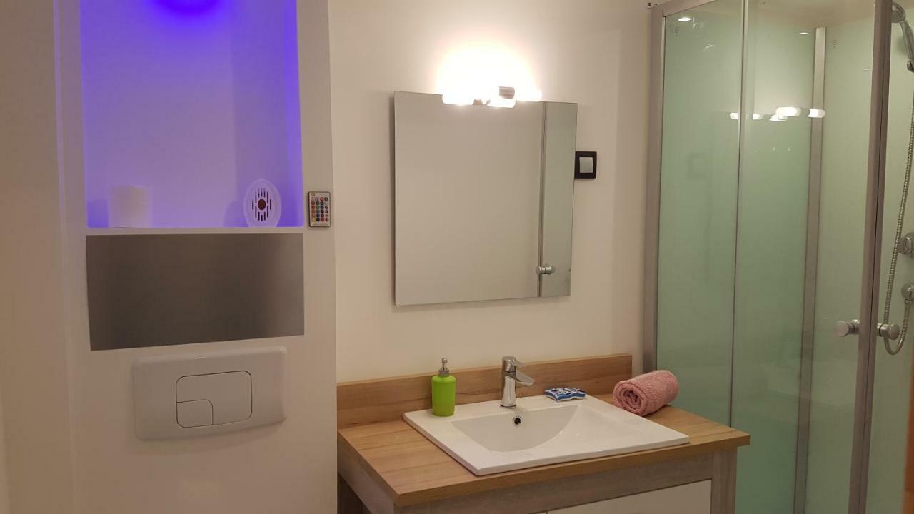 Appartements Coeur De Village Saint-Jean-du-Bruel Ngoại thất bức ảnh